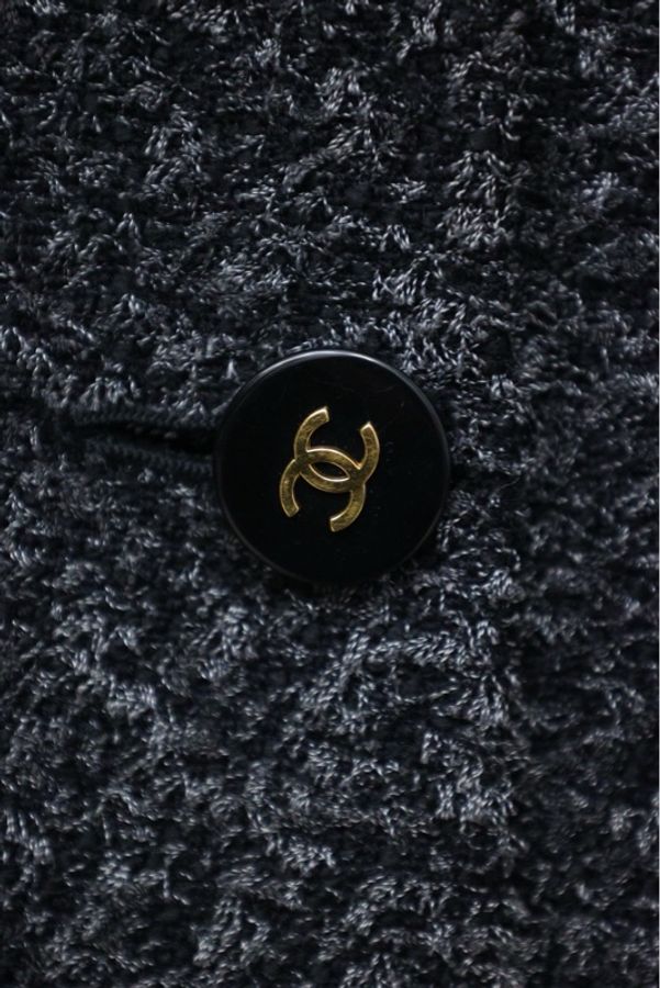 Chanel 1994年秀款灰花呢开衩设计圆领外套-27
