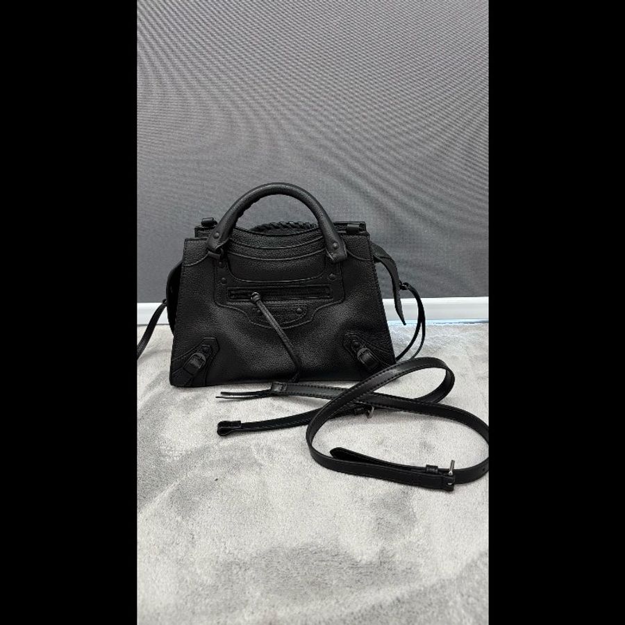 BALENCIAGA/巴黎世家 機車包黑色荔枝皮-0