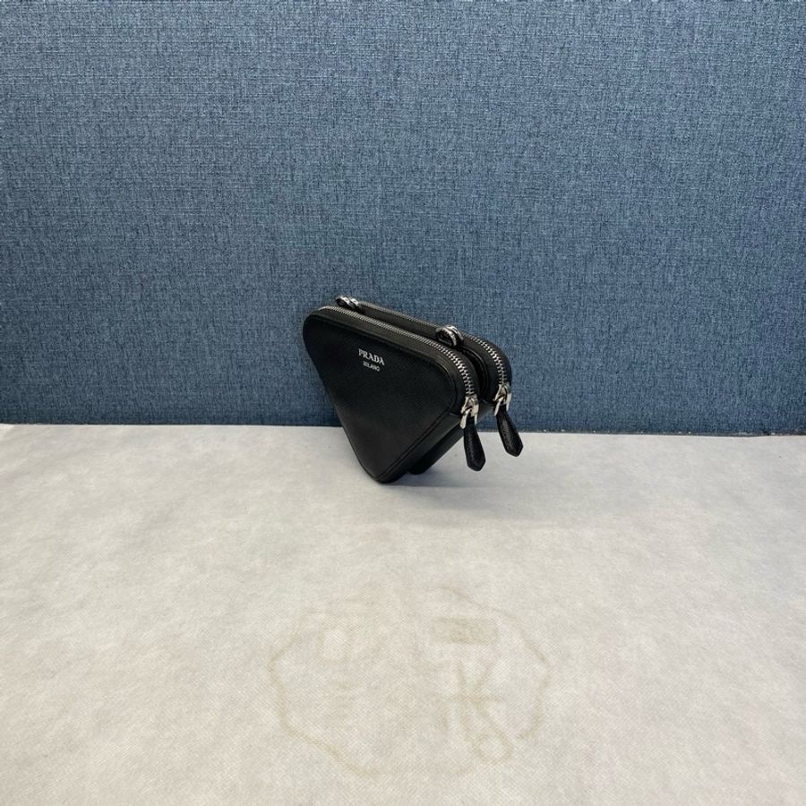 普拉達Prada三角小廢包,成色98新-3