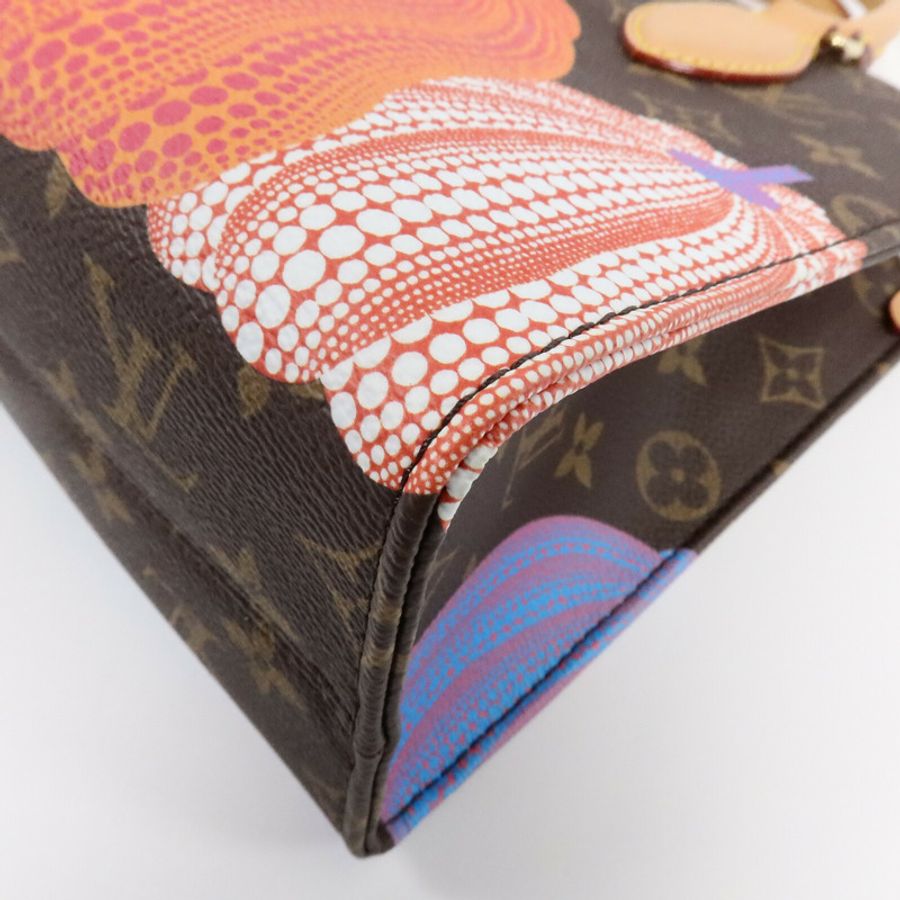 LOUIS VUITTON Monogram Reverse LV x YK OnTheGo PM手挽肩背兩用袋-9