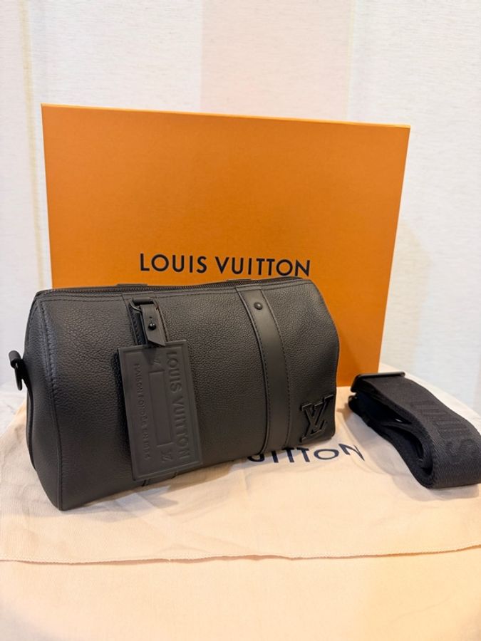 LV黑牛皮city keepall 斜背包-4