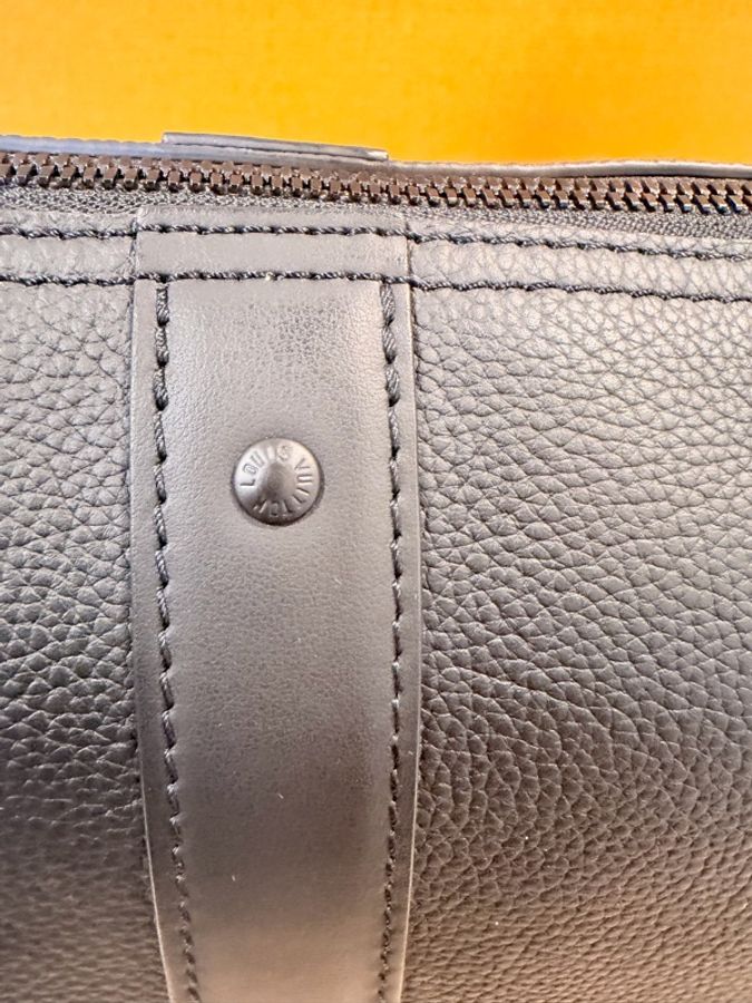 LV黑牛皮city keepall 斜背包-12