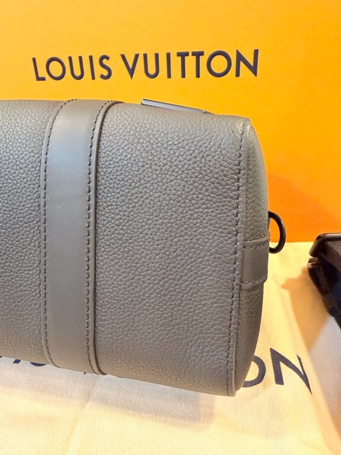 LV黑牛皮city keepall 斜背包-20