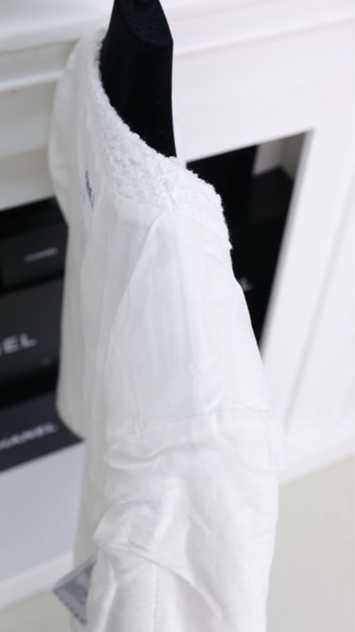 Chanel 23P Jennie同款白月光宝石扣两口袋夹克外套-14