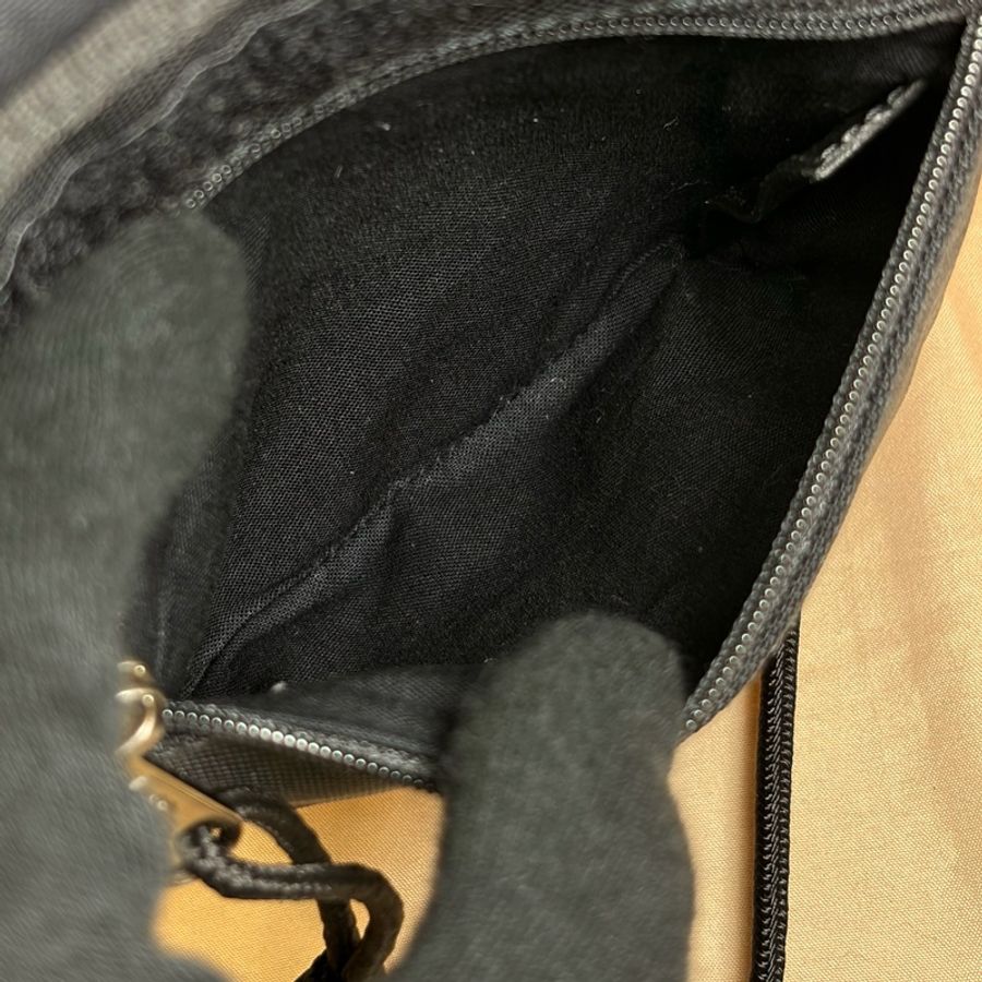 ✨99新閒置 超好看 巴黎世家 Balenciaga 尼龍黑斜背小包/手機包-5
