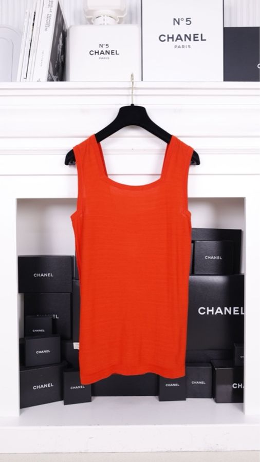 Chanel 红金纽扣宽肩带背心上衣-0