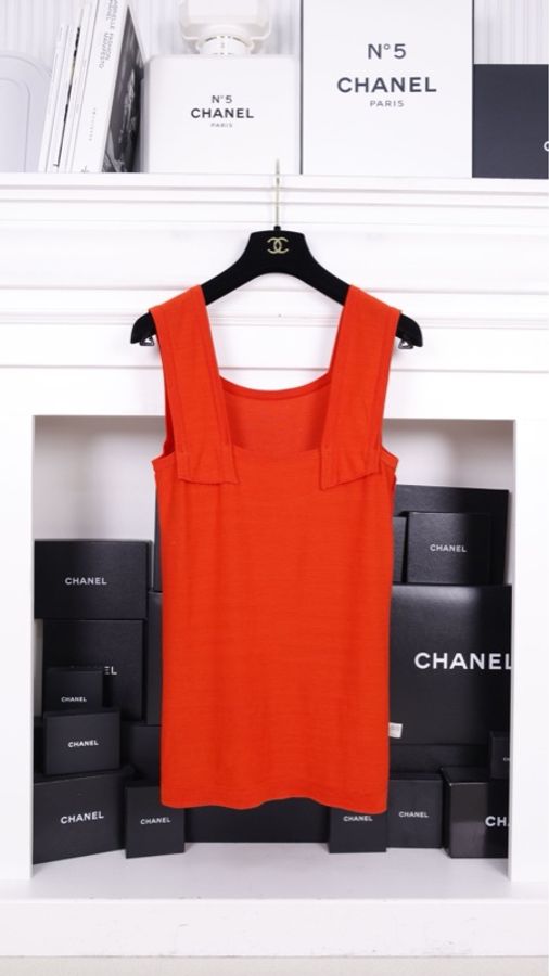 Chanel 红金纽扣宽肩带背心上衣-1