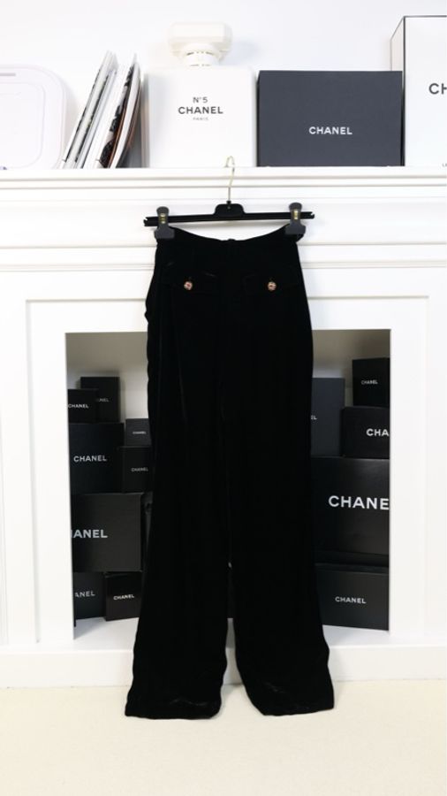 Chanel 96年黑色丝绒琉璃扣长裤-1