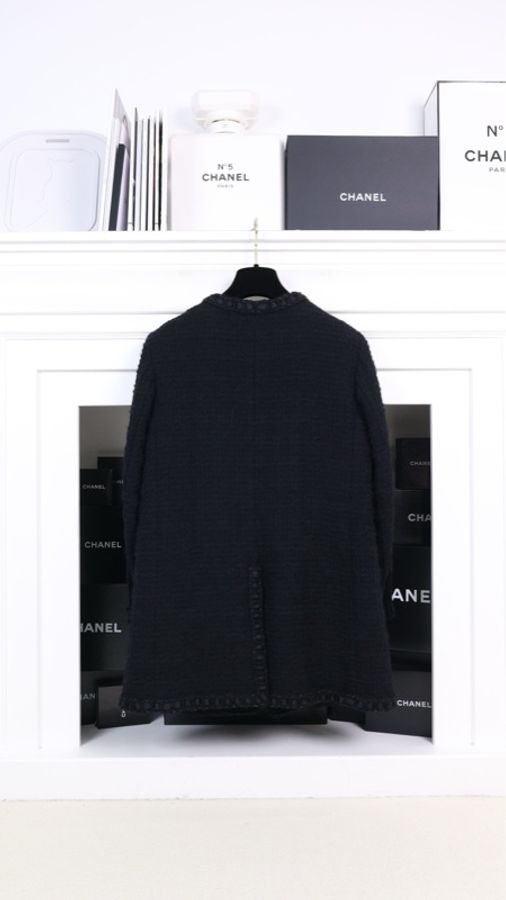 Chanel 16年罗马系列黑色粗花呢拉链四口袋长款外套FR40 24/2-2