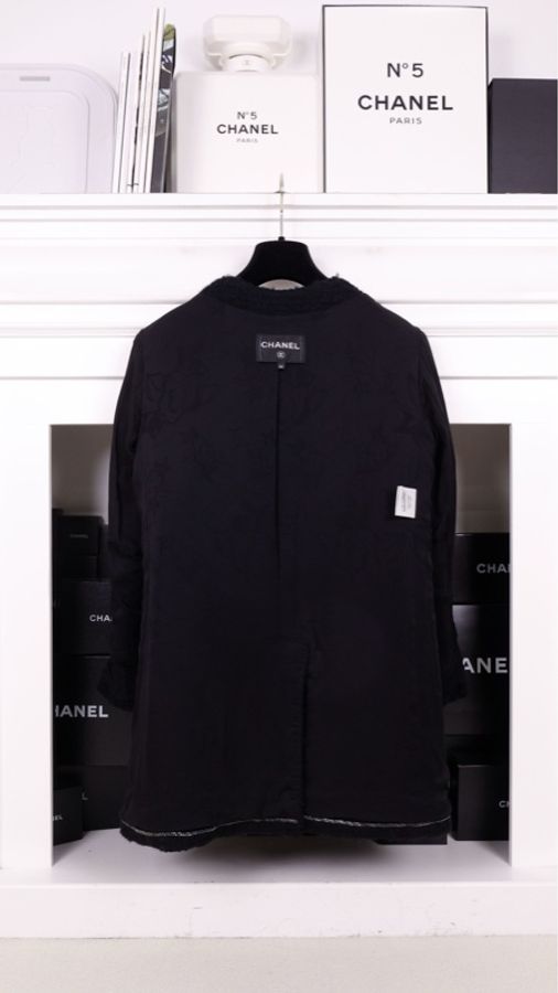 Chanel 16年罗马系列黑色粗花呢拉链四口袋长款外套FR40 24/2-5