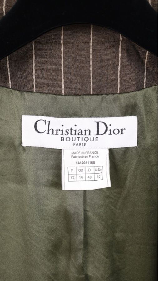 Dior 01年秀款棕色竖条纹黄色花卉缎面滚边两口袋短西装外套长裤套装-15