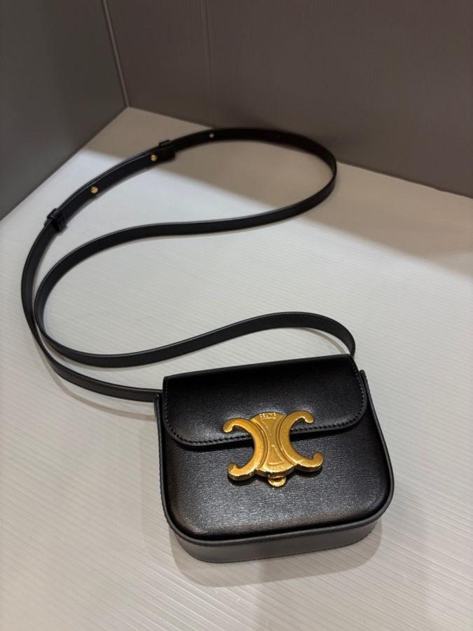 Celine 凱旋門 黑金牛皮 迷你斜背兩用包-0