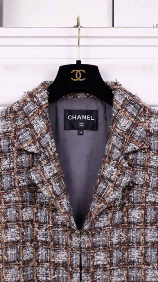 Chanel 18年森林系列灰棕粗花呢外套-10