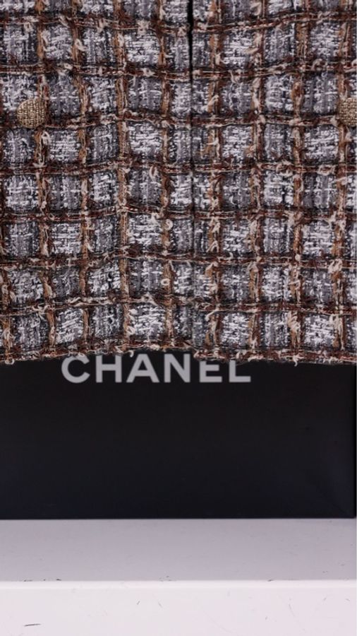 Chanel 18年森林系列灰棕粗花呢外套-12