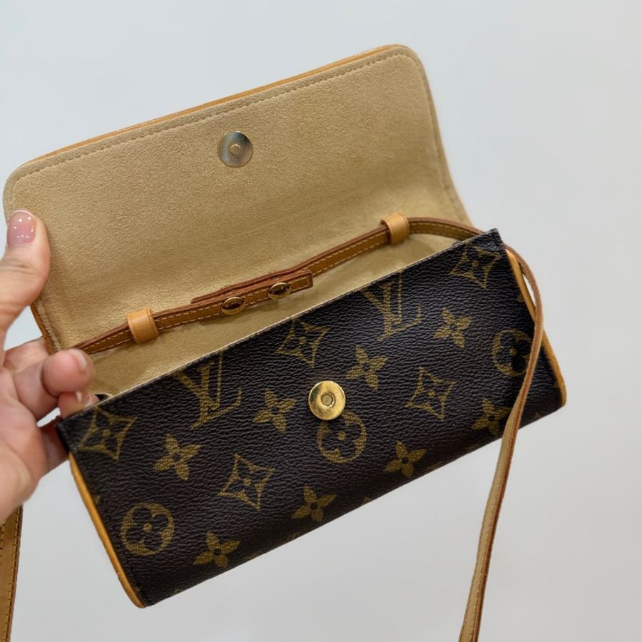 LV 路易威登 老花 信封包 腋下包 斜背包 肩背包 側背包 手提包-16
