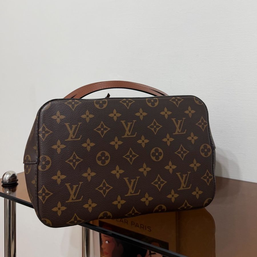 #極新 Louis Vuitton Néo Noé MM水桶包 中號 咖色-8