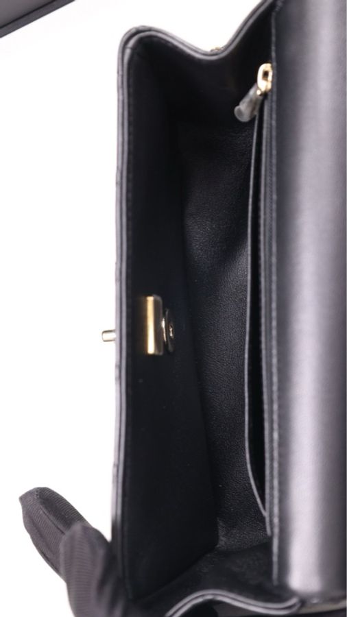 Chanel 24P黑金cf mini handle单肩包-15