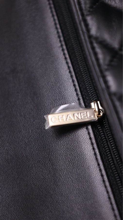 Chanel 24P黑金cf mini handle单肩包-18