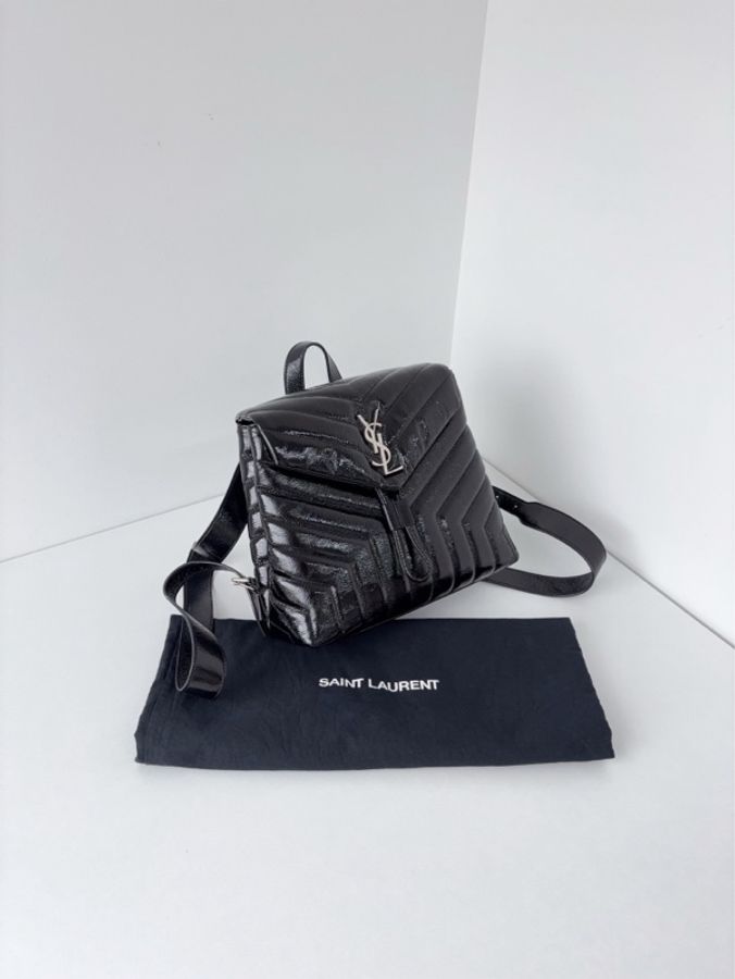 ✨YSL|黑銀油蠟皮loulou泡芙V紋雙肩包|99新-2