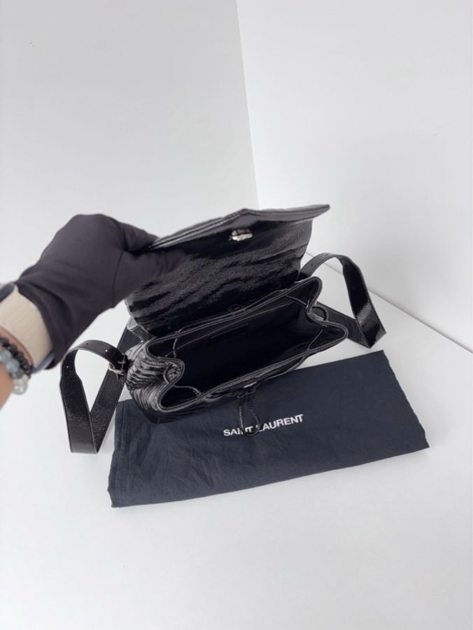 ✨YSL|黑銀油蠟皮loulou泡芙V紋雙肩包|99新-7