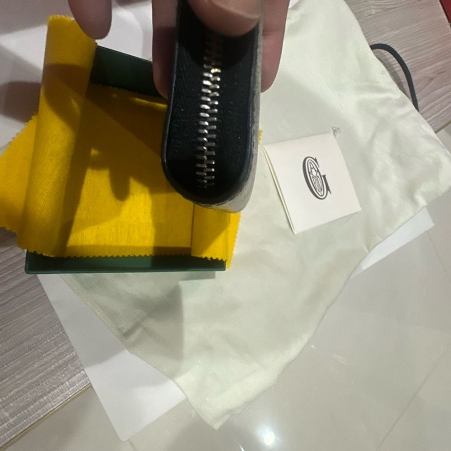 Goyard黑色拉鍊皮夾9新-7