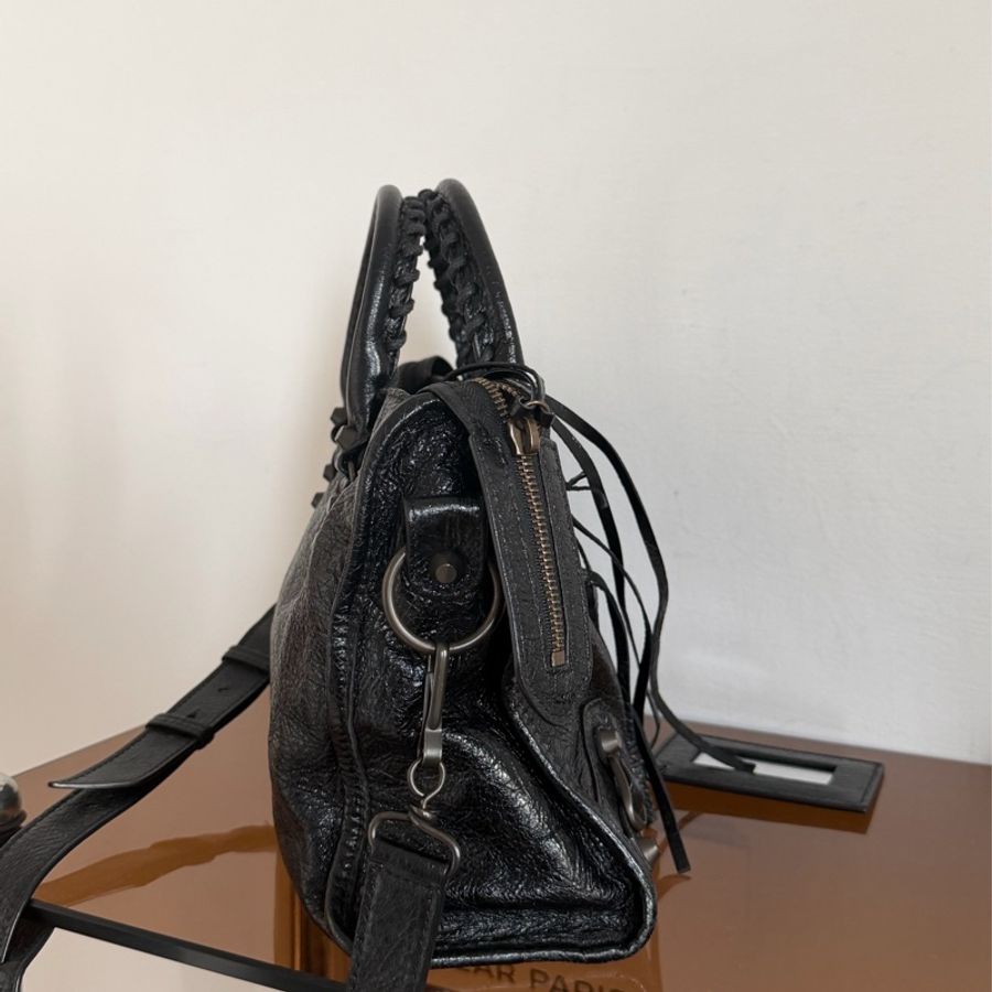 #爆款 Balenciaga Le city 機車包小號 黑色銅釘-4