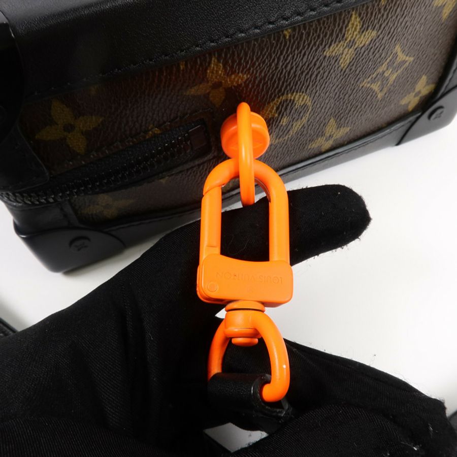 LOUIS VUITTON Monogram Soft Trunk肩背袋-15