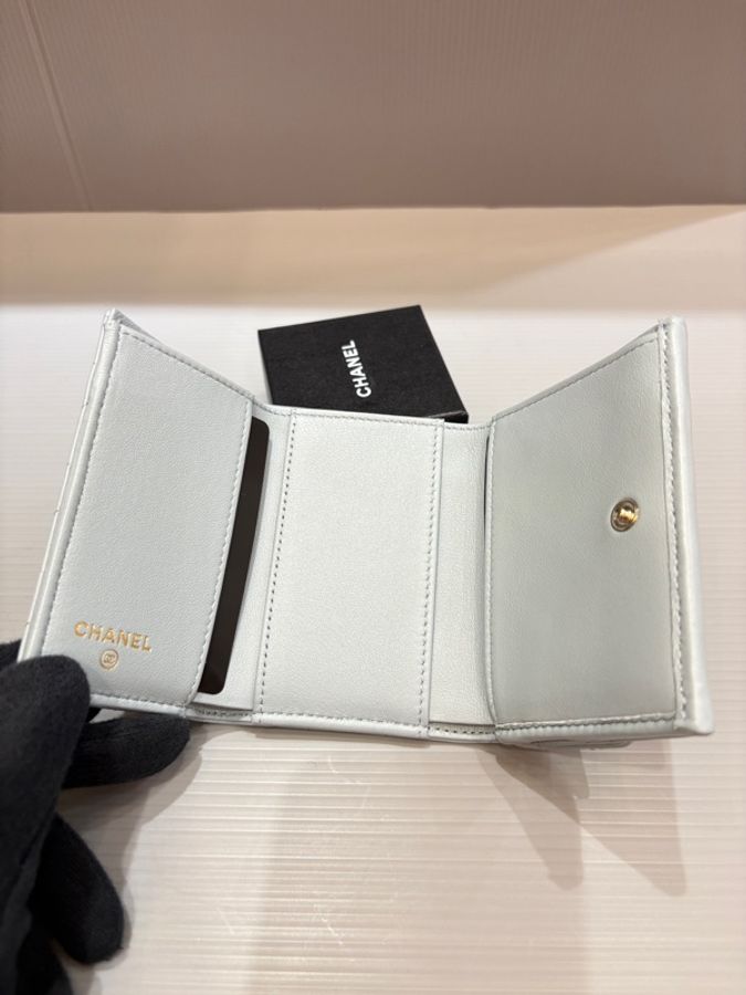 近新 Chanel 新款 藍灰色 三折式短夾(晶片款)-2