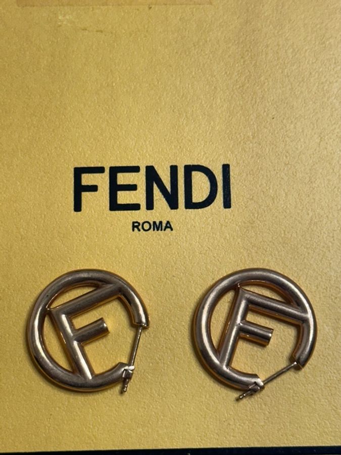 Fendi 經典耳環-23