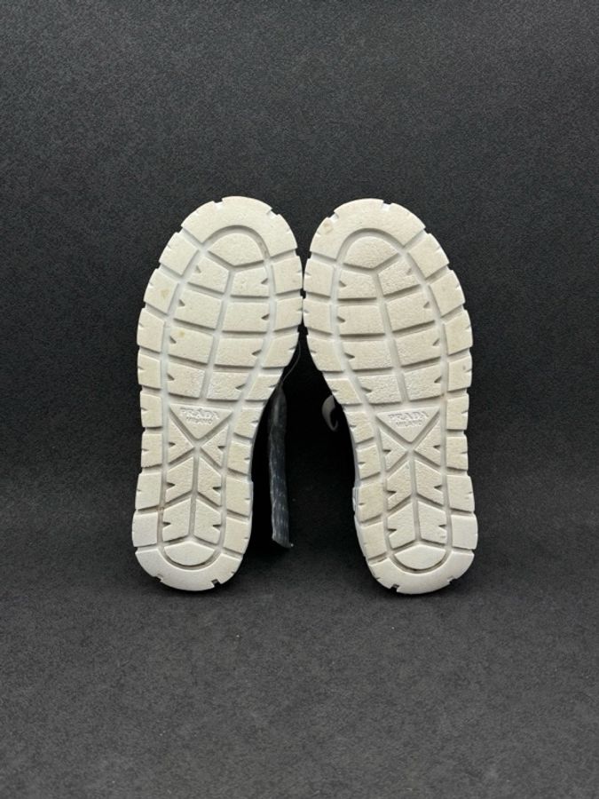 PRADA普拉達 Re-Nylon Double Wheel 華達呢 輕便圓頭 低幫 時尚板鞋 女款 黑色 35碼-3