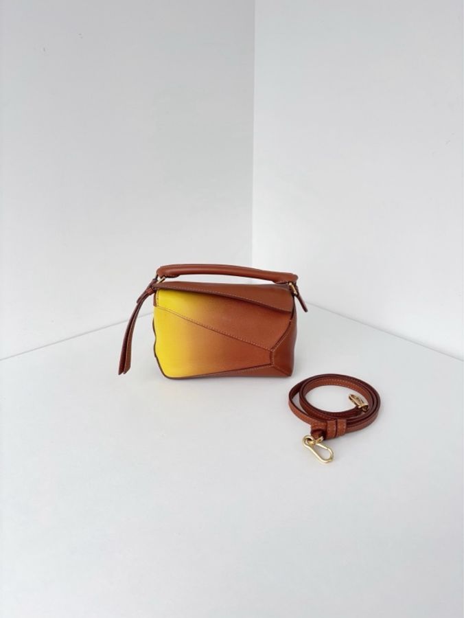 ✨Loewe羅意威|新款漸變色mini Puzzle幾何包|98新-1