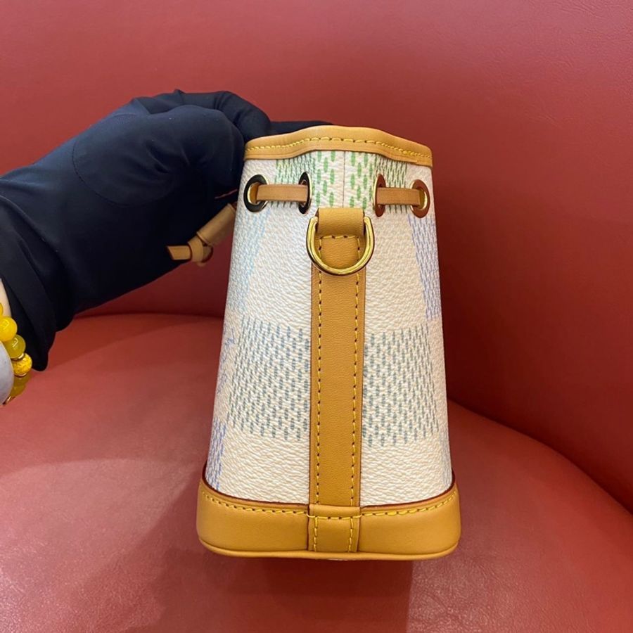 路易威登/Louis Vuitton Nano Noé 糖果色棋盤格Damier 塗層帆布 手柄小水桶手提包斜挎包 金扣-2