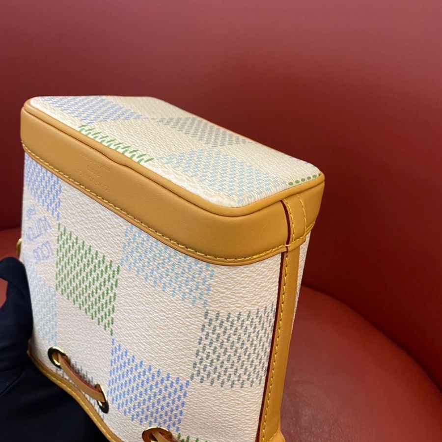 路易威登/Louis Vuitton Nano Noé 糖果色棋盤格Damier 塗層帆布 手柄小水桶手提包斜挎包 金扣-5