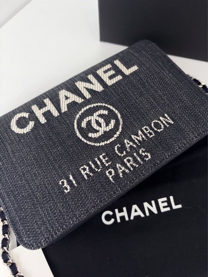 💎Chanel香奈兒|深藍牛仔刺繡字母logo翻蓋Woc鏈條包 發財包|99新 絕版21開 保卡✅-8