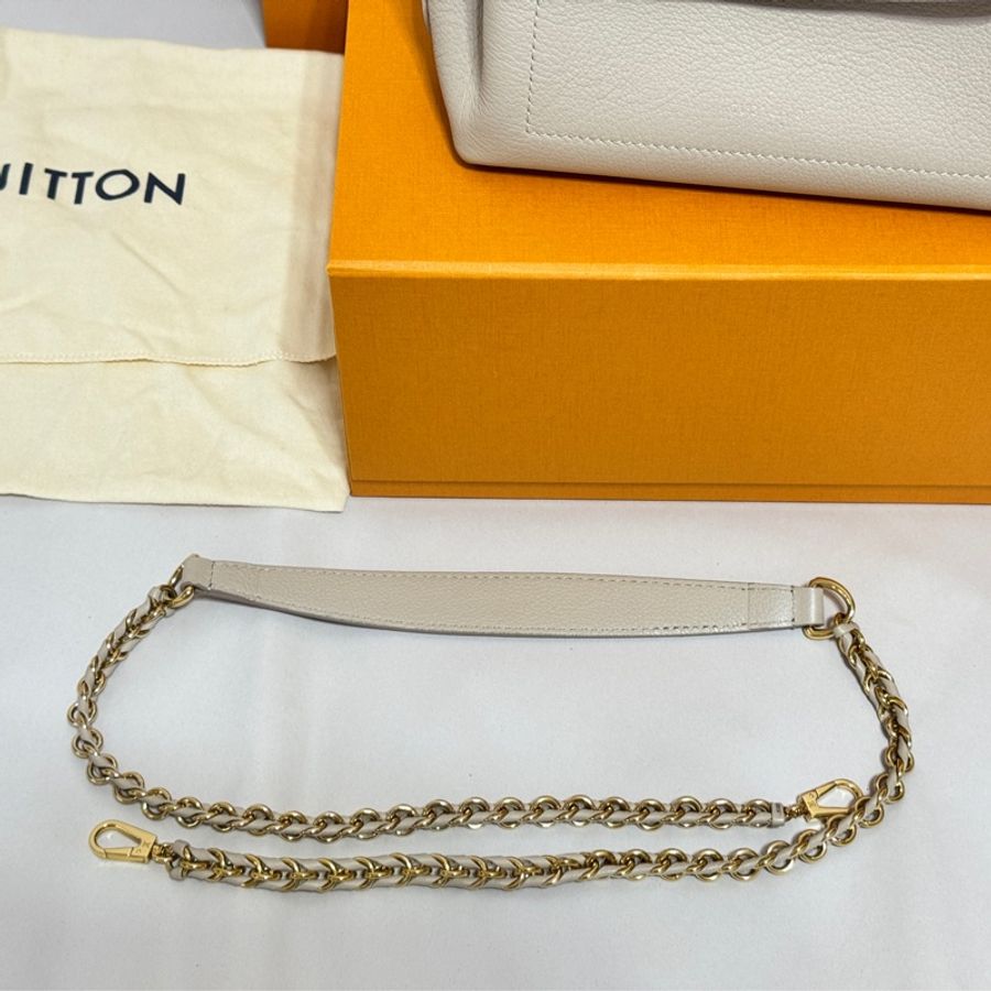 LV Lockme ever mini 奶茶色-42