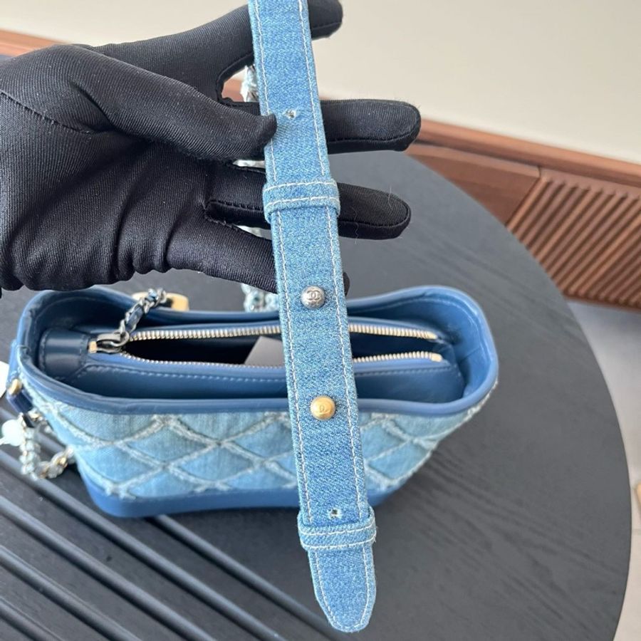 Chanel香奈兒20P藍色牛仔丹寧流浪包 小號-7