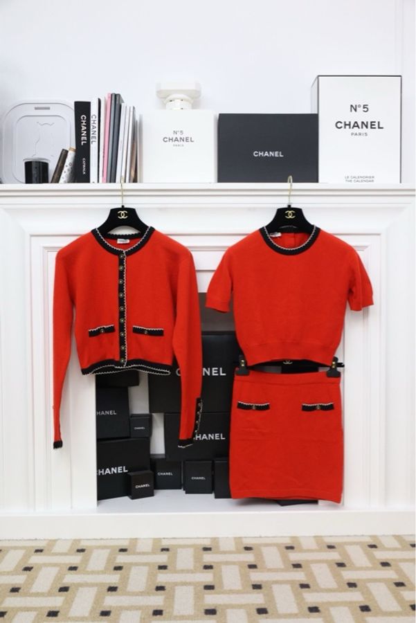 Chanel 94年红色针织花瓣滚边开衫外套短袖半裙三件套套装-0