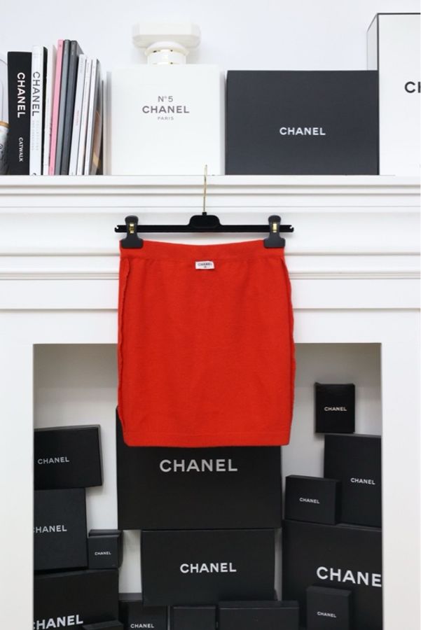 Chanel 94年红色针织花瓣滚边开衫外套短袖半裙三件套套装-2