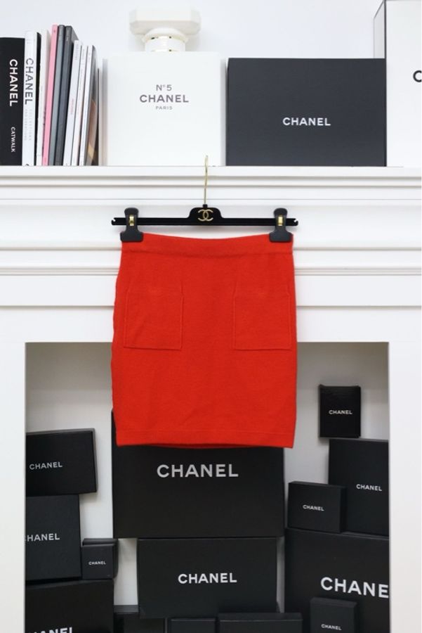 Chanel 94年红色针织花瓣滚边开衫外套短袖半裙三件套套装-25