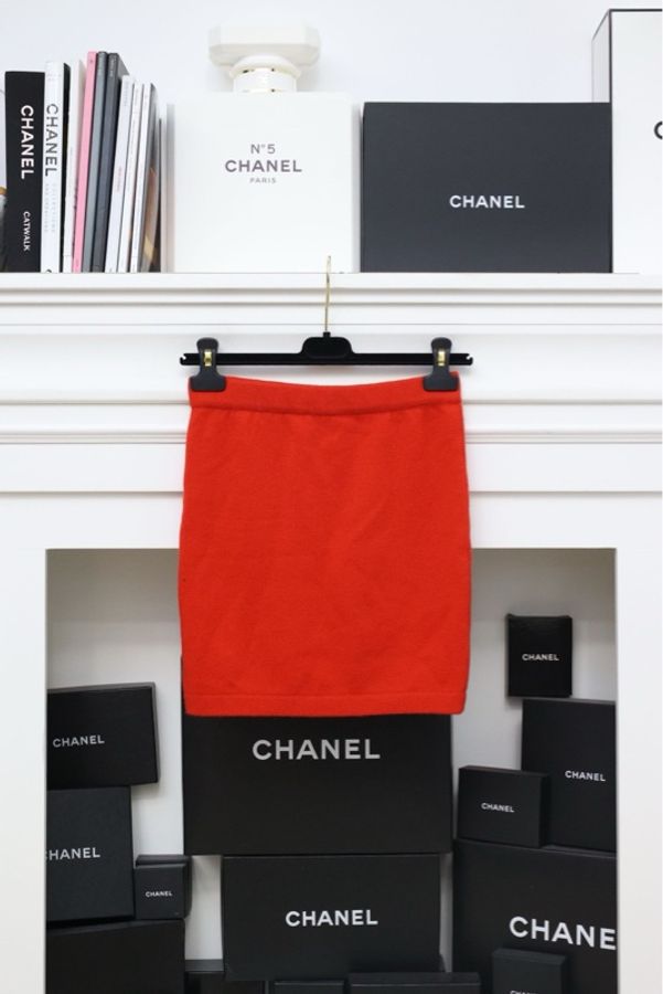 Chanel 94年红色针织花瓣滚边开衫外套短袖半裙三件套套装-42