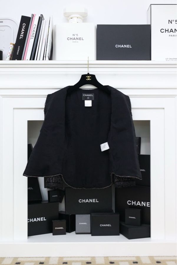 Chanel 07年黑银圆领coco字母印花上衣外套-1
