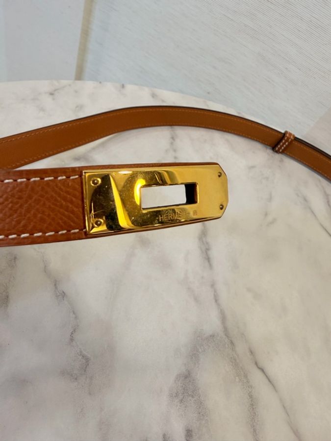 Hermes epsom 金棕 金釦Kelly18腰帶-16