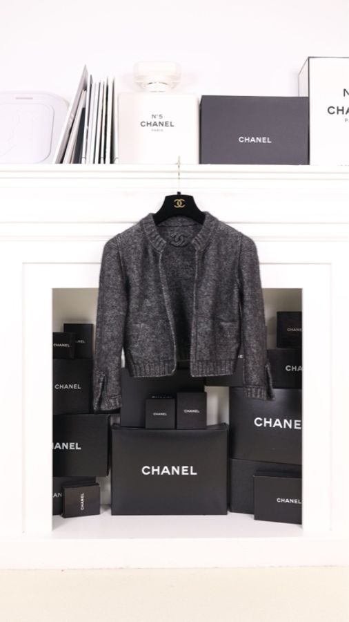 Chanel 13年深灰色山羊绒针织开衫圆领crop短外套-4