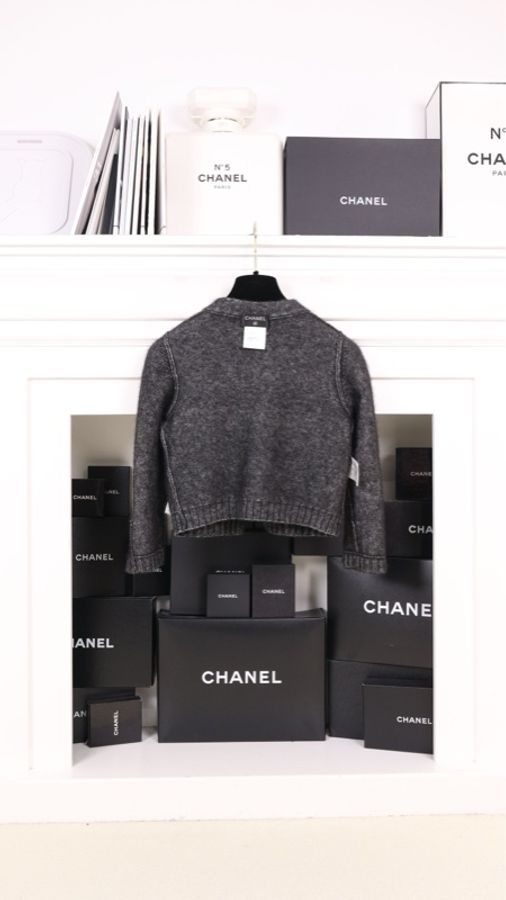 Chanel 13年深灰色山羊绒针织开衫圆领crop短外套-5
