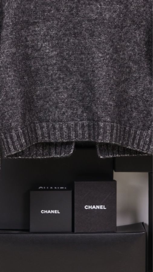 Chanel 13年深灰色山羊绒针织开衫圆领crop短外套-21
