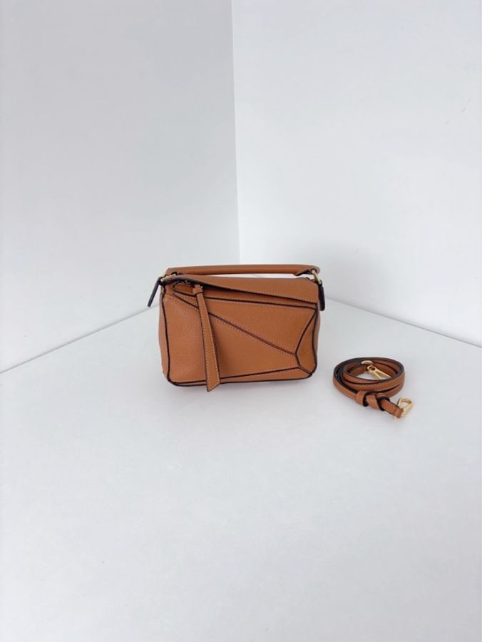 ✨Loewe|焦糖色 荔枝皮mini Puzzle幾何包|98新-1