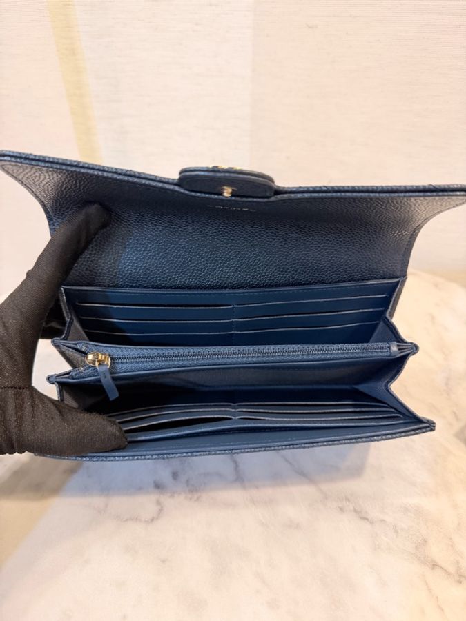 Chanel 珠光藍荔枝皮銀釦12卡下蓋長夾-15