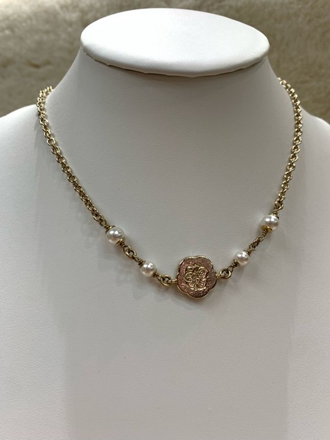 Chanel 香奈兒 短頸鏈 山茶花 桃紅、淡金 珍珠-2
