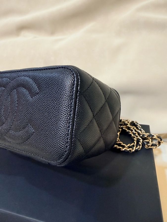 CHANEL 黑 金鍊 荔枝皮 方盒子 斜背-8