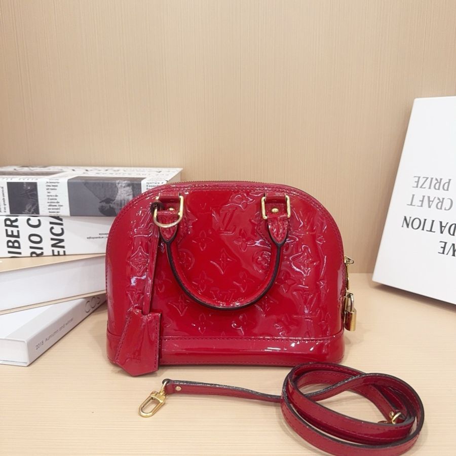 路易威登Louis Vuitton M91606 漆皮 斜挎包-0